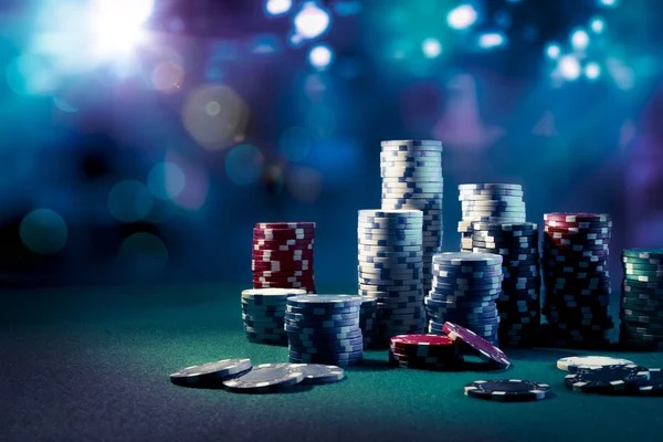 slot 1121 mobile app interface showing football markets and live casino options